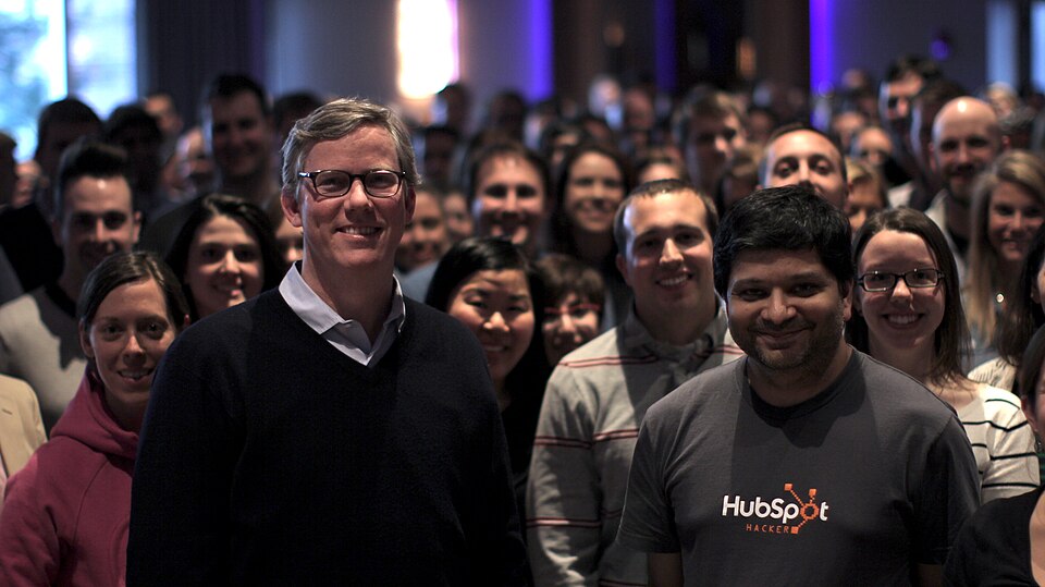 Hubspot layoff 7% of workflow.